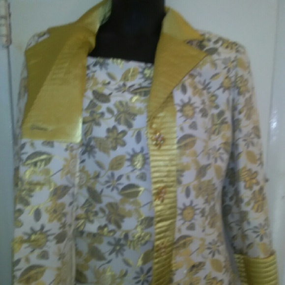 Gorgeous 2 Piece Set( PRICE FIRM) - Picture 3 of 4